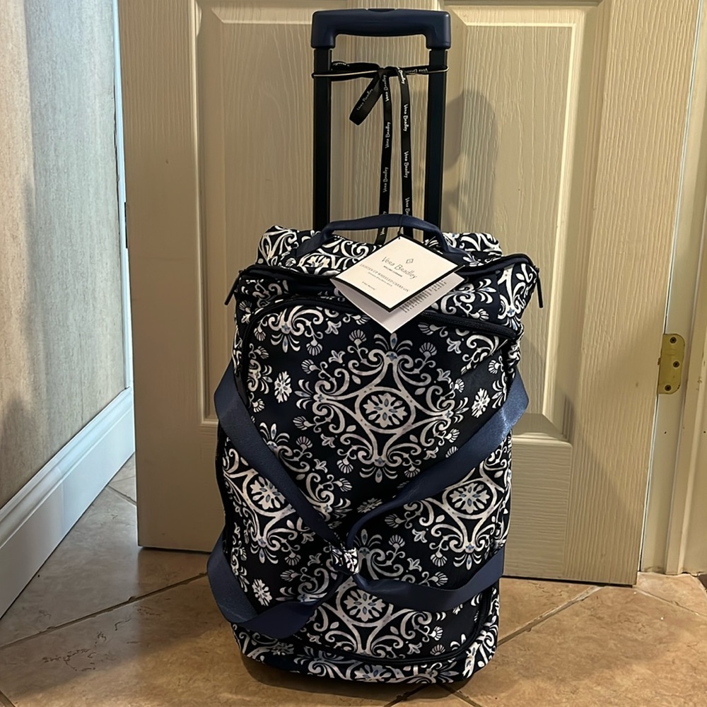 Vera Bradley rolling duffel bag